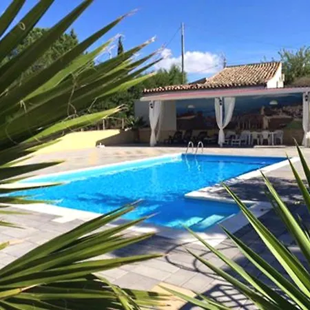 Casa vacanze Refined In With Private Pool Enna